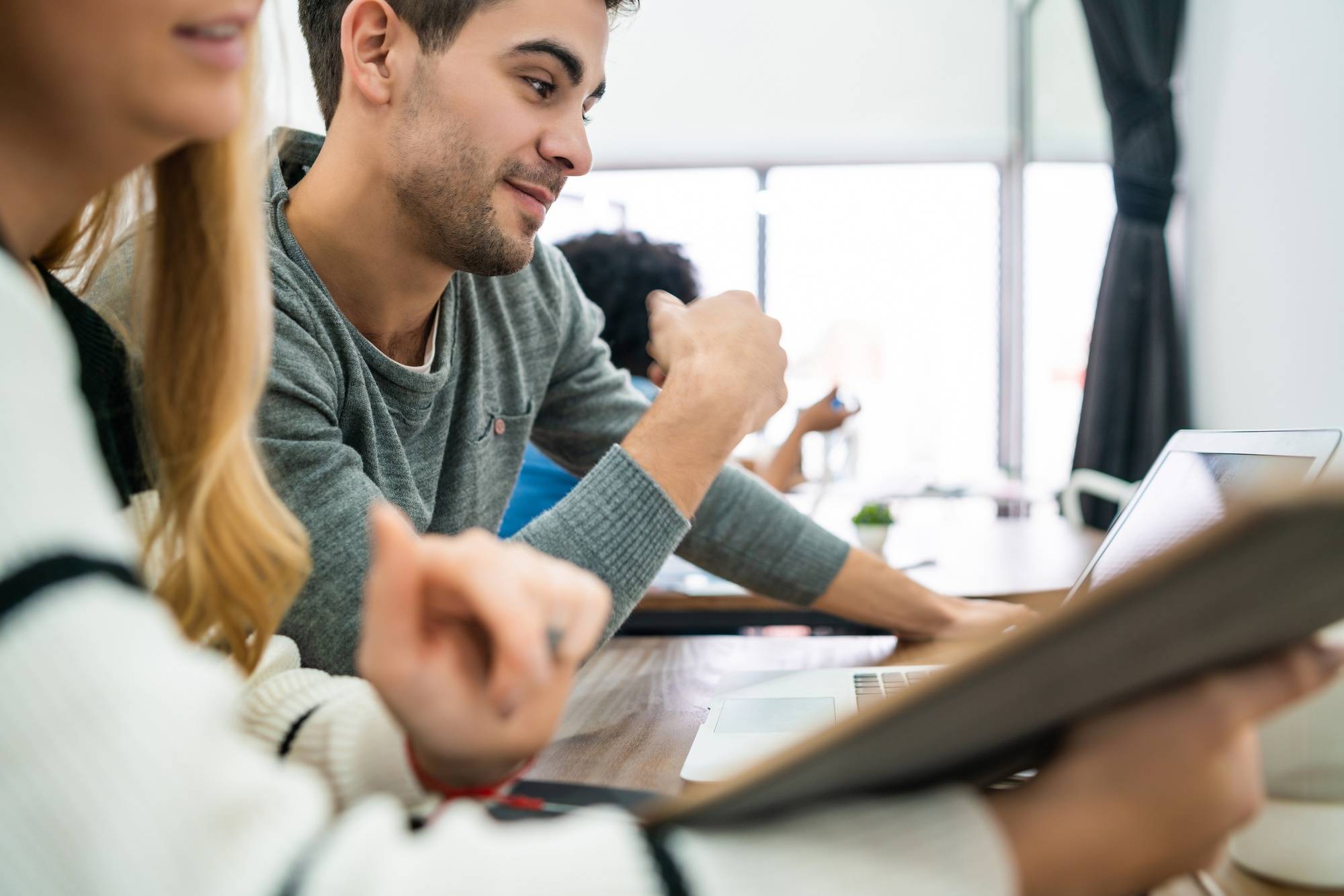 Preparadores de oposiciones para profesores de física y química